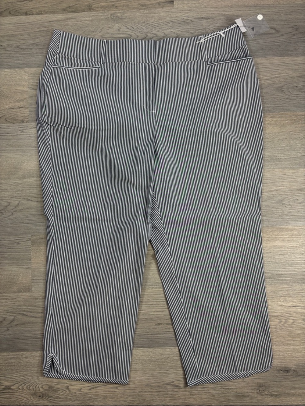 Lane Bryant The Allie Striped Crop‎ Pants - size 18 NWT